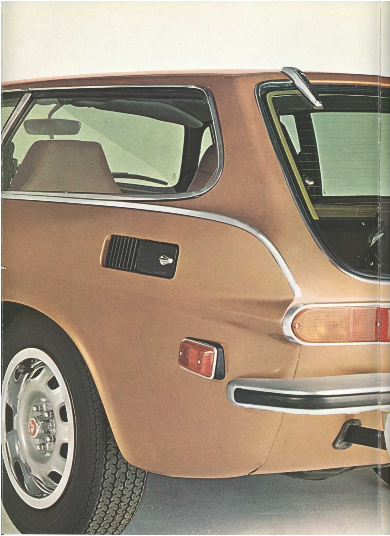 1971 Volvo P1800ES Brochure Page 11